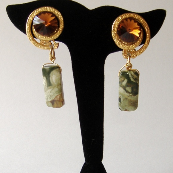 Chunky Amber Green Earrings Swarovski Crystal Gemstones Handmade Clip On New - Picture 6 of 7